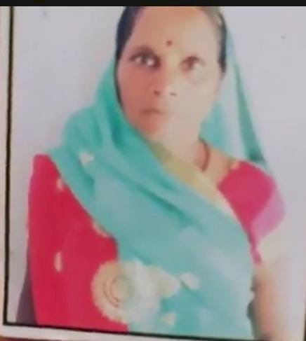 रायबरेली-सड़क पार कर रही महिला को तेज रफ्तार डंफर ने मारी टक्कर , हुई मौत