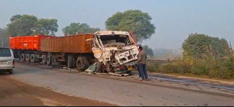 रायबरेली में दो ट्रकों की आपस में भीषण टक्कर,मौत और घायलों के जाने आंकड़े