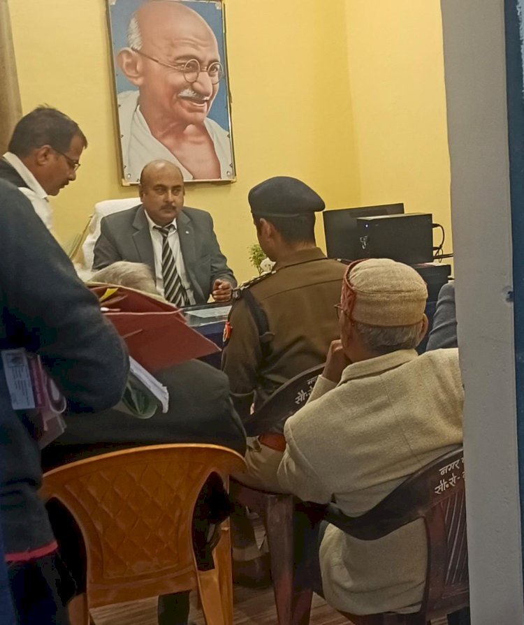 रायबरेली-ग्राम न्यायालय का निरीक्षण करने ऊंचाहार पहुंचे जिला जज,,,,