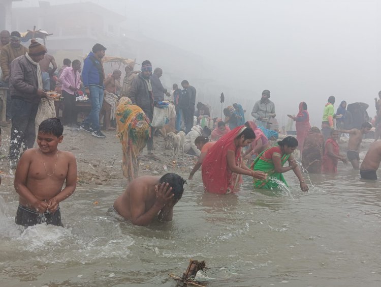 रायबरेली-पौष पूर्णिमा पर गंगा तटों पर उमड़ी आस्था , हजारों ने लगाई डुबकी