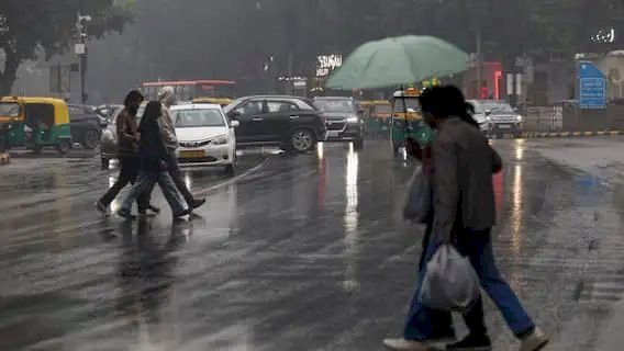 यूपी में फिर बदलेगा मौसम, अगले दो दिन आंधी-तूफान के साथ बारिश का अलर्ट, जानें आपके इलाके का हाल