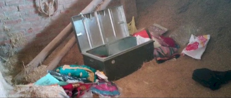रायबरेली-बंद कमरे का ताला तोड़कर फरार हुए चोर,नगदी व आभूषण किया पार