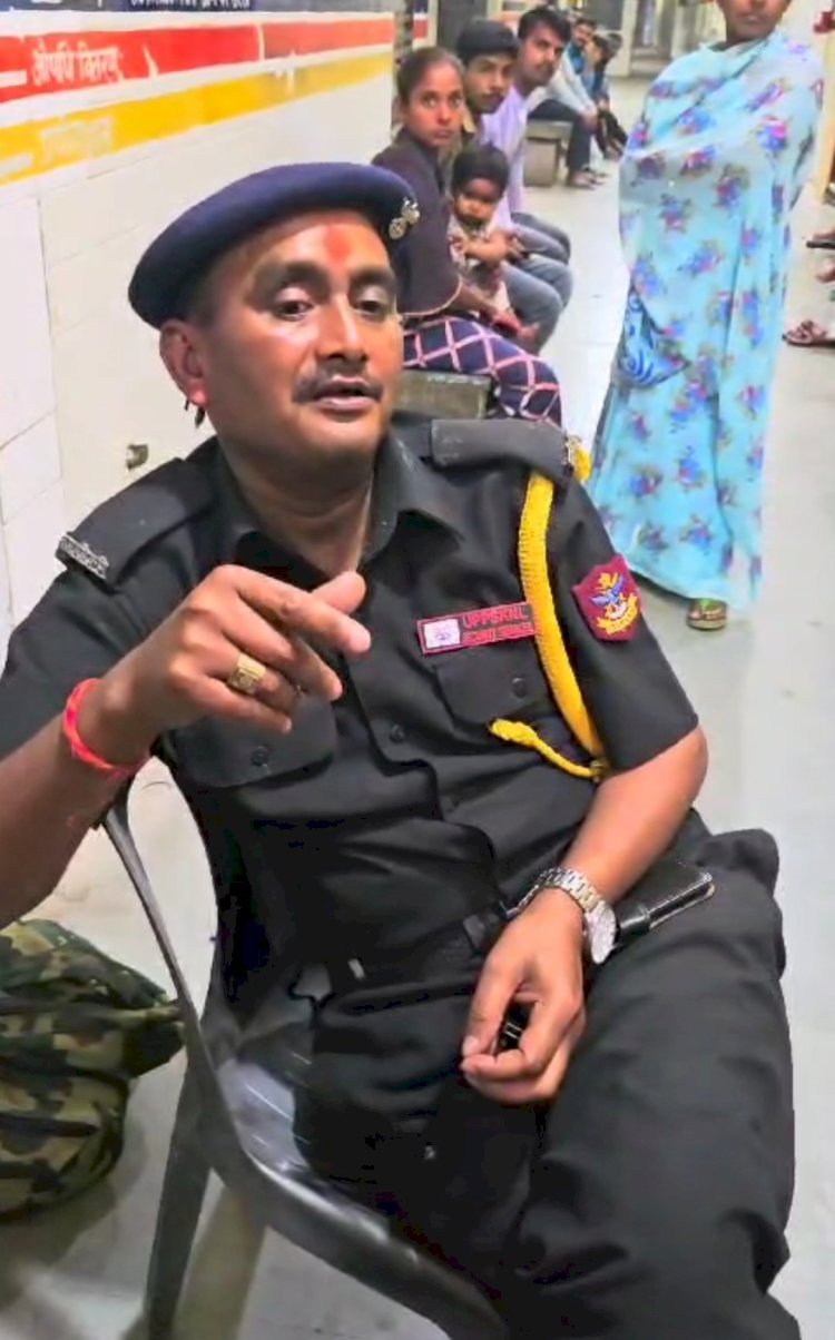 रायबरेली के जिला अस्पताल में तैनात सुरक्षा गार्डों की गुंडई,नशे मे धुत होकर करते है ड्यूटी