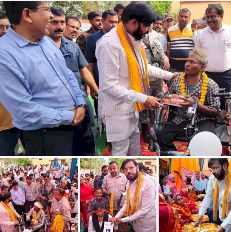 रायबरेली-विधायक मनोज पांडेय ने दिव्ययांगो को दिए सहायक उपकरण , बोले - ऊंचाहार मेरा परिवार है,,,,,,?