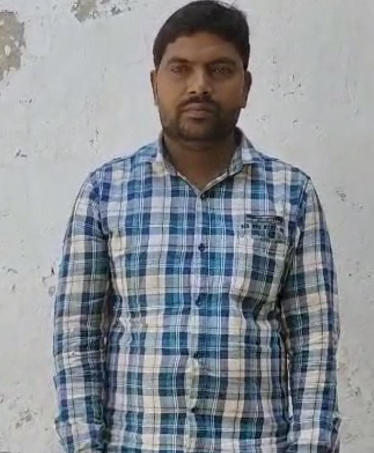 रायबरेली-स्थगन आदेश ठेंगे पर , राजस्व अधिकारियों ने करा दिया भूमि पर कब्जा,,
