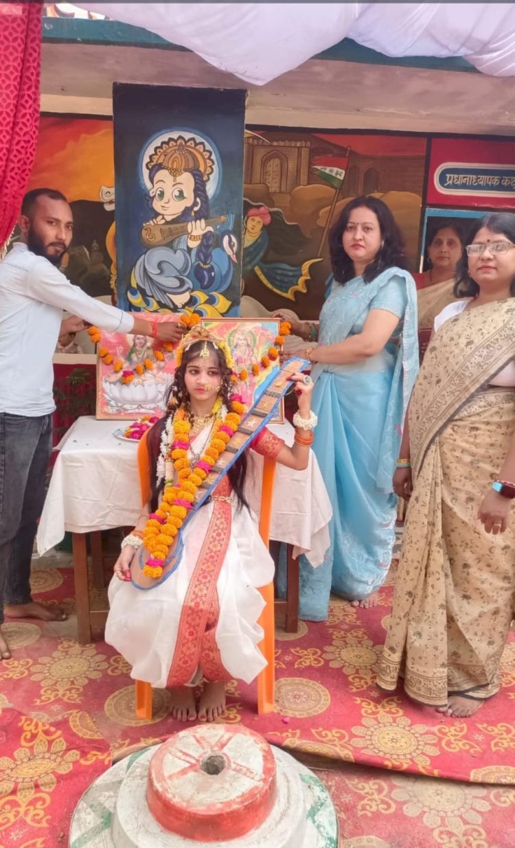 रायबरेली-परिषदीय विद्यालय के वार्षिक समारोह में शुरू हुआ नया नामांकन,,,