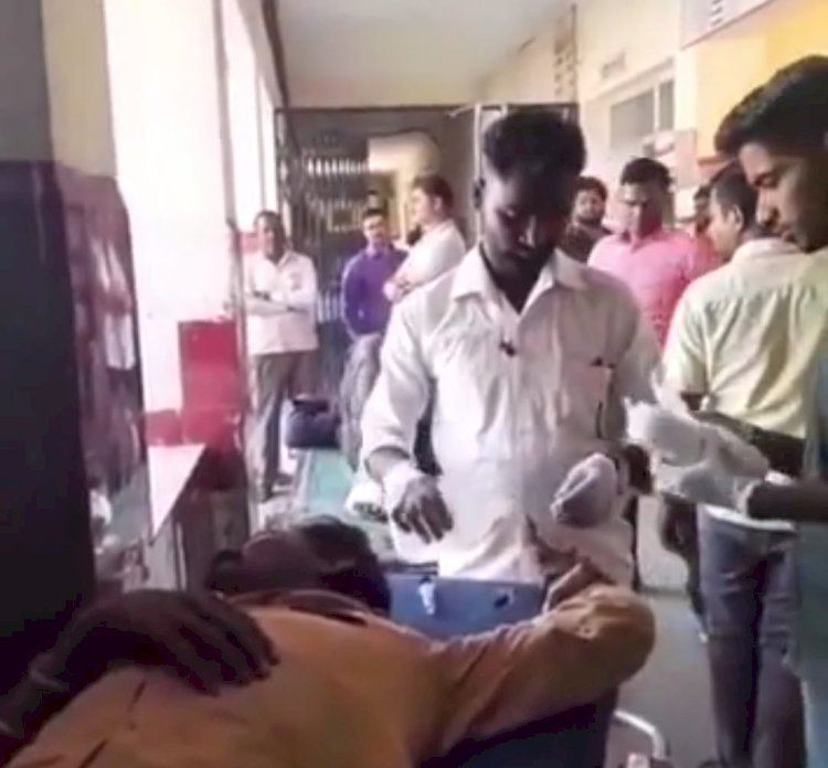 रायबरेली-गेहूं की मड़ाई के दौरान एक किसान का हाथ थ्रेसर मशीन में फंसा,,,