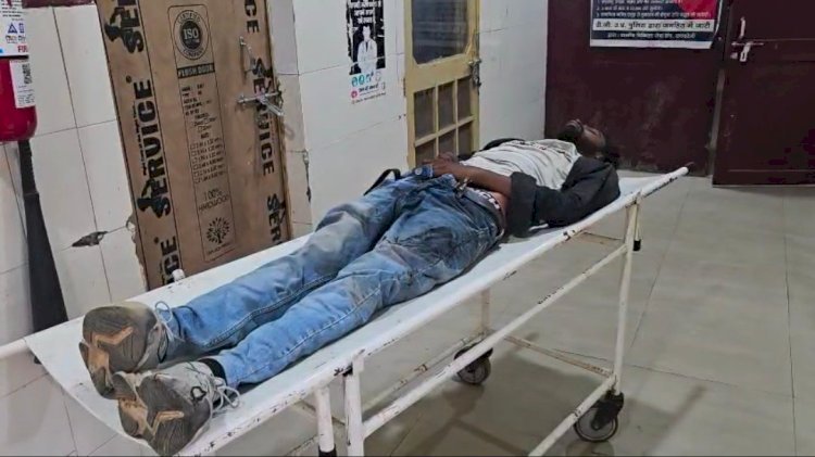 रायबरेली में सड़क के किनारे घायल अवस्था मे मिला युवक
