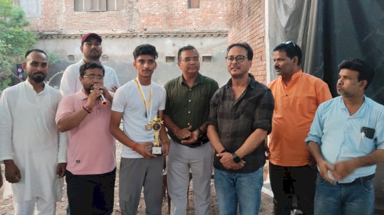 रायबरेली-खेलों में भाग लेने से आत्म सम्मान और आत्मविश्वास भी बढ़ता है... डॉक्टर मनीष चौहान