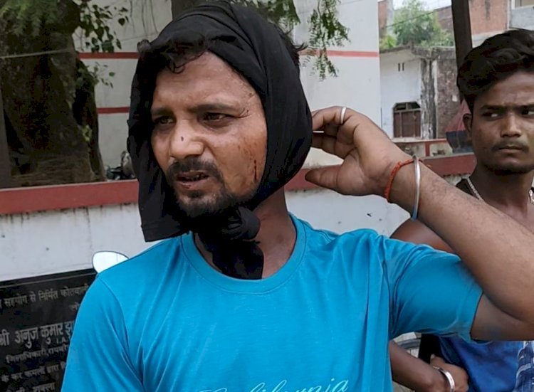 रायबरेली-ईंट लगाने के विवाद में मां बेटे को पीटा