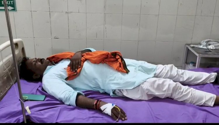 रायबरेली में आमरण अनशन पर बैठे भाजपा नेता संतोष पांडेय की बिगड़ी हालत