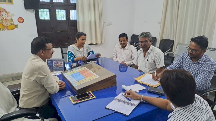 रायबरेली-मोटर परिवहन के सेवायोजको के साथ पंजीयन कराये जाने के सम्बन्ध में बैठक सम्पन्न