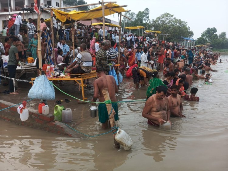 रायबरेली-गंगा तटों से शिवालयों तक भगवान शिव की भक्ति में डूबा सैलाब