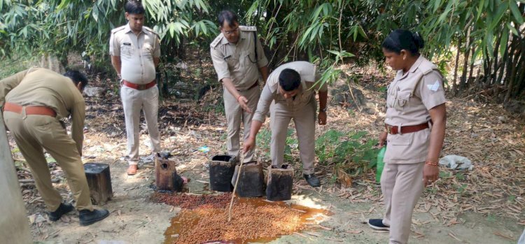 रायबरेली-जिला आबकारी की टीम नें गुलरिहा गांव में कुटंलो लहन कराया नष्ट,,,, 