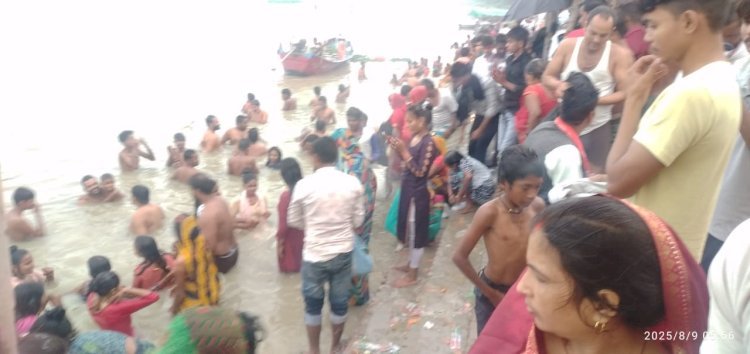 रायबरेली- रक्षाबंधन पर गोकना घाट पर उमड़ी भीड़, लाखों श्रद्धालुओं नें लगाई आस्था की डुबकी,,, 