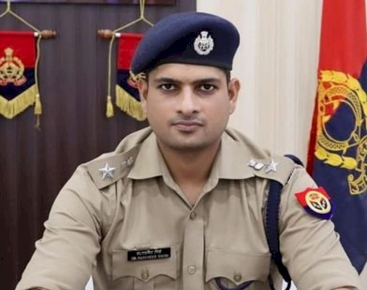 रायबरेली-एसपी डॉ यशवीर सिंह ने देर रात फिर चलाई तबादला एक्सप्रेस,,,, 