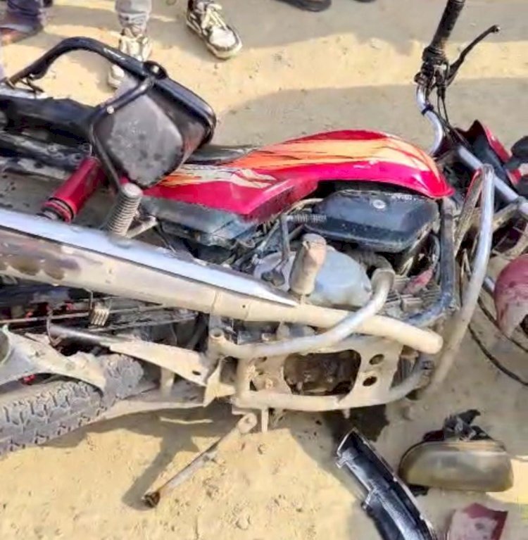 रायबरेली- बाइक व बोलेरा की जोरदार टक्कर में बाइक सवार युवक गंभीर रूप से घायल