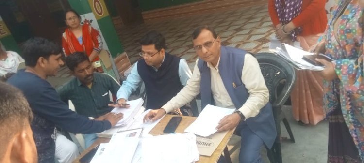 रायबरेली- ऊंचाहार उप जिलाधिकारी नें SIR कार्यक्रम की औचक निरीक्षण कर जानी हकिकत