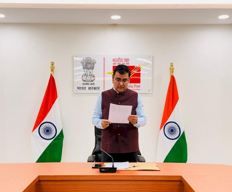 भारतीय डाक विभाग ने मनाया 'संविधान दिवस', संविधान अपनाने की 76वीं वर्षगांठ पर किया संविधान की उद्देशिका का पाठ और वाचन