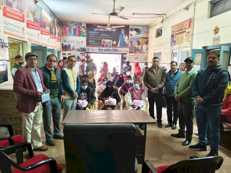 रायबरेली - 20 टीबी रोगियों को वितरित की गयी पोषण पोटली