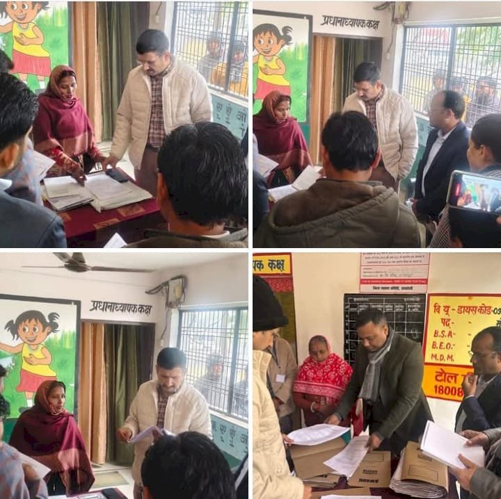 रायबरेली - मंडलायुक्त ने एसआईआर को लेकर किया निरीक्षण, दिए आवश्यक दिशा निर्देश