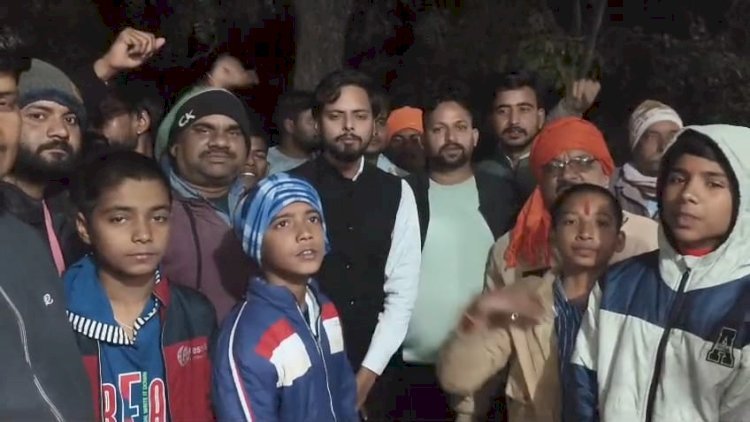 रायबरेली-पैतृक गांव मे श्रीमद्भागवत कथा के आयोजन में पहुंचे सनातनी अभिषेक ठाकुर 