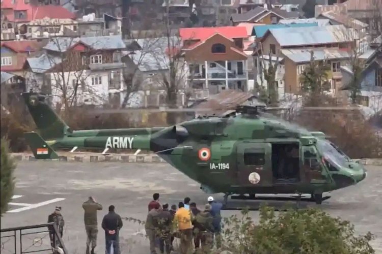 जम्मू कश्मीर में सेना की गाड़ी 200 फुट गहरी खाई में गिरी, 10 सैनिकों की मौत