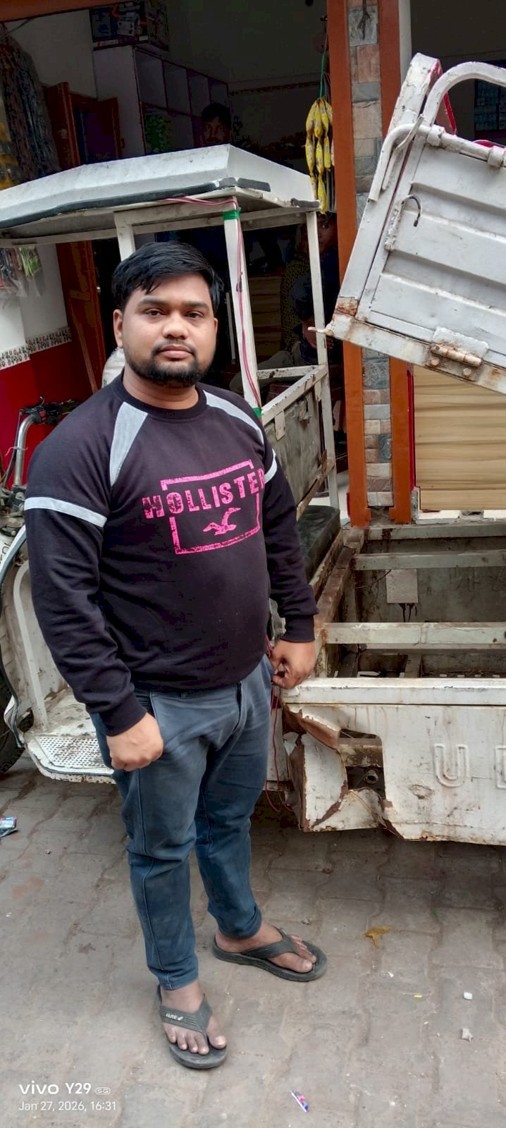 रायबरेली-कस्बे में बैटरी चोरों का छाया आतंक, पुलिस की कार्यशैली पर सवाल 