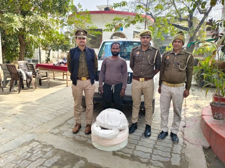 रायबरेली-ऊँचाहार पुलिस की बड़ी सफलता:गाजी ट्रेडर्स में हुई चोरी का खुलासा, स्कोर्पियो सवार शातिर चोर गिरफ्तार