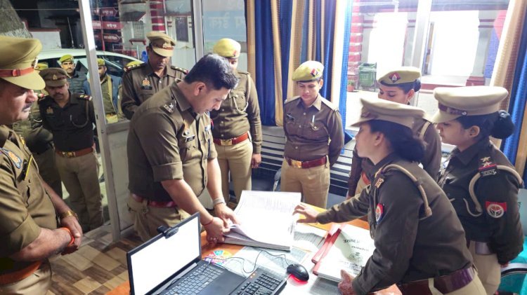रायबरेली-नवागंतुक एसपी रवि कुमार ने कोतवाली का किया औचक निरीक्षण
