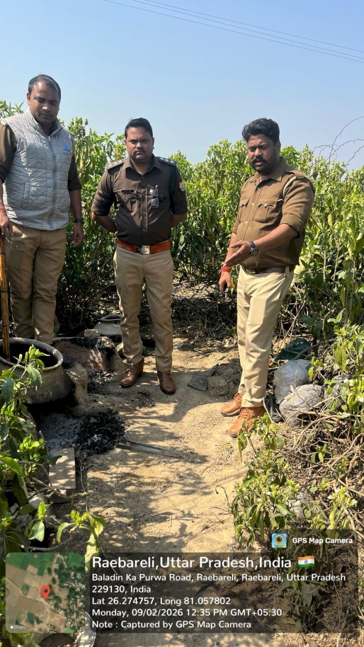 रायबरेली-दबिश के दौरान 250 कि0ग्रा0 लहन नष्ट व 65 लीटर अवैध शराब बरामद