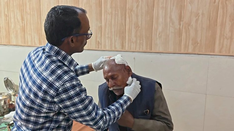 रायबरेली-बेटी के घर जा रहे बाइक सवार वृद्ध पिता को रोडवेज बस ने मारी टक्कर, हालत गंभीर