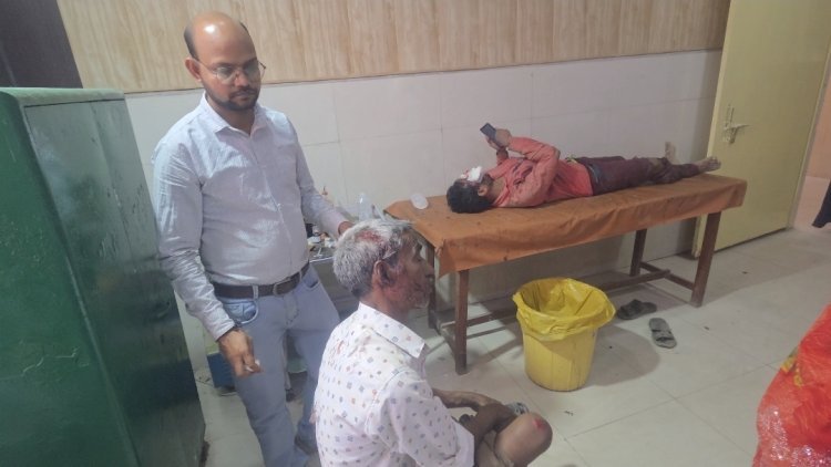 रायबरेली-तेज रफ्तार अनियंत्रित ट्रैक्टर से बचने के चक्कर में बाइक सवार पिता पुत्र डिवाइडर से टकराये, एक गंभीर