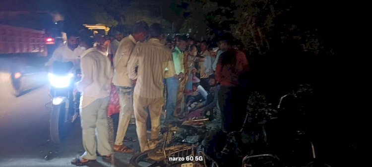 रायबरेली-अज्ञात वाहन ने तीन बाइक सवारो को मारी टक्कर, एक की मौत, दो की हालत गंभीर