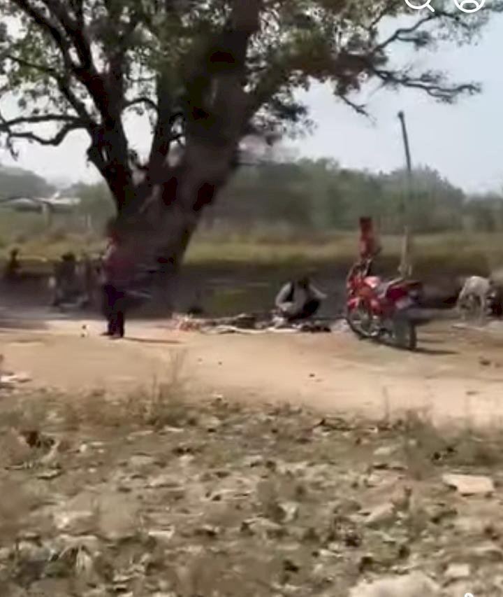 रायबरेली-मंदिर परिसर के पास खुलेआम मीट बिकने का वीडियो सोशल मीडिया पर वायरल, भक्तों में आक्रोश