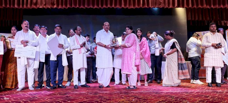 शिक्षा मित्र केवल शिक्षक नहीं होते, बल्कि वे समाज के निर्माणकर्ता होते हैं - उद्यान मंत्री