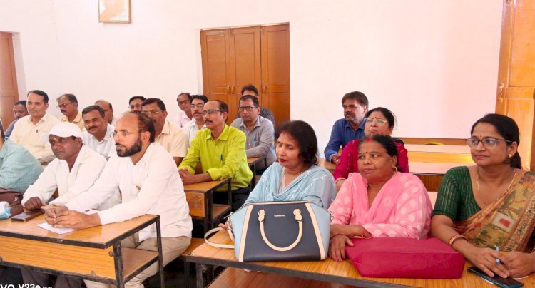 रायबरेली-सेवानिवृत्त शिक्षकों के देयकों का भुगतान न होने से नाराजगी