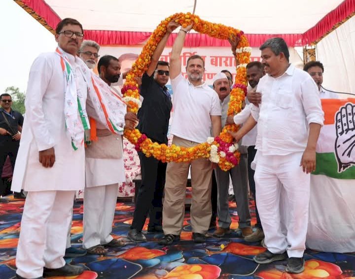 रायबरेली-अपने दो दिवसीय दौरे पर अपने संसदीय क्षेत्र पहुंचे नेता प्रतिपक्ष एवं जनपद के सांसद राहुल गांधी