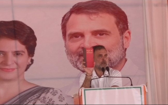 रायबरेली-जनसभा को संबोधित करते हुए राहुल गांधी ने पीएम मोदी और अमित शाह को कहा गद्दार, सियासी हलचल हुई तेज