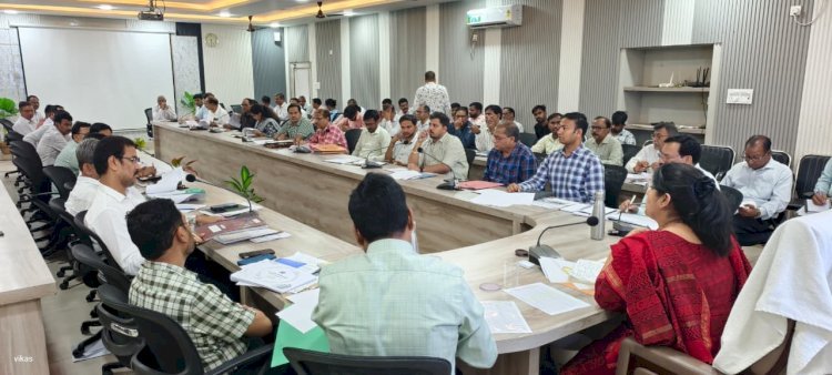 रायबरेली-डीएम की अध्यक्षता में जिला सड़क सुरक्षा समिति की बैठक सम्पन्न