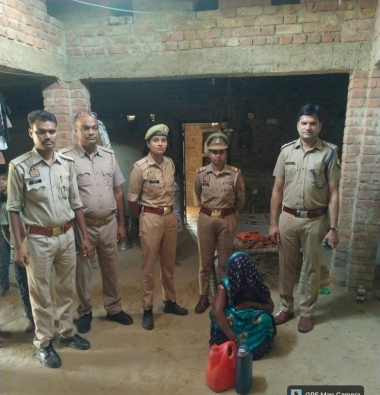 रायबरेली-अवैध शराब के निर्माण, बिक्री एवं तस्करी के विरुद्ध जारी प्रवर्तन अभियान के तहत दी गई दबिश, 2 अभियोग पंजीकृत