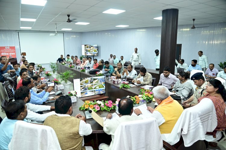 रायबरेली देश ने आर्थिक, सामाजिक, तकनीकी, बुनियादी ढांचा, विदेश नीति तथा जनसेवा के अनेक क्षेत्रों में उल्लेखनीय प्रगति दर्ज की: प्रभारी मंत्री