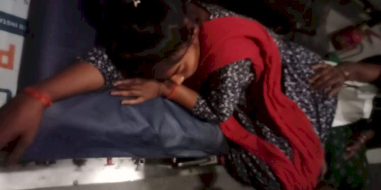 रायबरेली-एक गांव में प्रेमी के धोखे व धमकी से आहत युवती ने खाया जहर, हालत गंभीर