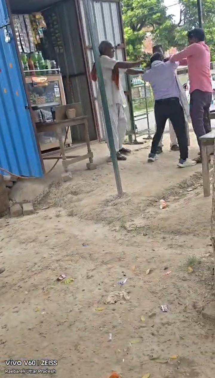 महिला पत्रकार पर दबंगों का जानलेवा हमला, थाने पहुंचे पत्रकारों ने की मुकदमा दर्ज करने की करी मांग