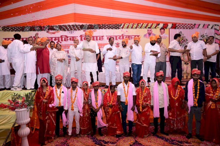 रायबरेली- उद्यान मंत्री ने मुख्यमंत्री सामूहिक विवाह में वर वधु को दिया आशीर्वाद*_