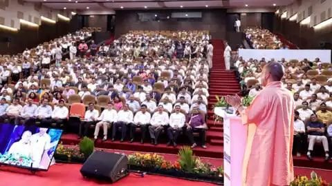 यूपी में शिक्षक भर्ती पर नया अपडेट, रिटायर्ड टीचरों के लिए सरकार का बड़ा ऐलान, सीएम योगी ने बताया प्लान