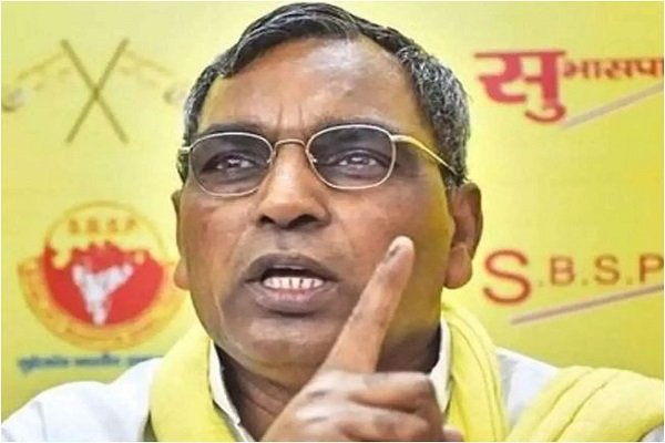 OP Rajbhar का संजय निषाद पर हमला, कहा वे अपने ही लोगों को नहीं दिला पा रहे न्याय तो दूसरों का क्या करेंगे भला ।