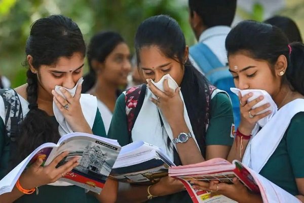 10वीं और 12वीं के रिजल्ट आने में अभी लगेगा समय, जानें छात्रों को कितना करना होगा इंतजार ?