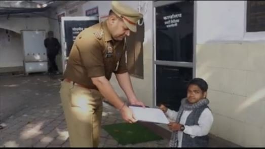 3 फीट के दानिश को दुल्हन की तलाश, खतौली कोतवाली पहुंच लगाई गुहार ।