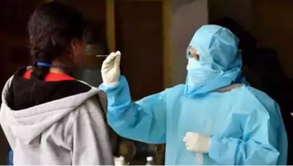 वडोदरा में कोरोना के नए वैरियंट BF-7 की पुष्टि, स्वास्थ्य मंत्रालय ने सतर्क रहने का दिया निर्देश